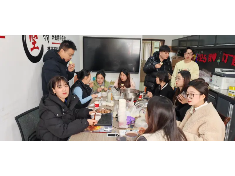 عادات لابا التقليدية على قيد الحياة في ماوتونغ