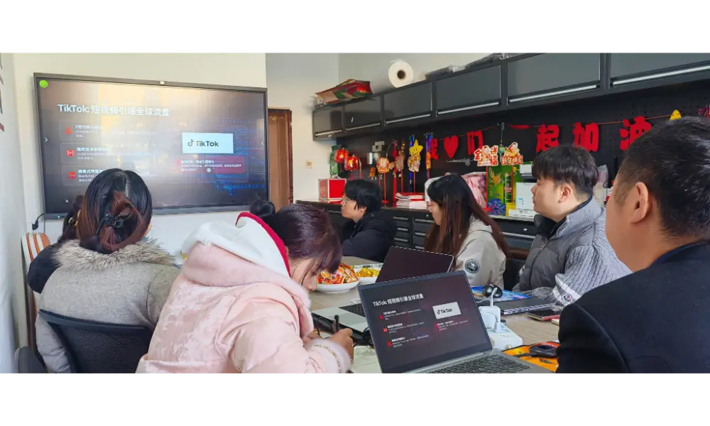 ترحب بالعام الصيني الجديد مع Power Tower Solutions